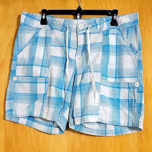 Union Bay, juniors size 15, blue/white plaid shorts
